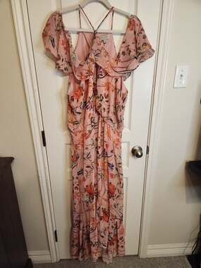 Belle & Sky Women's Pink Floral Ruffled Cold Shoulder Maxi Dress